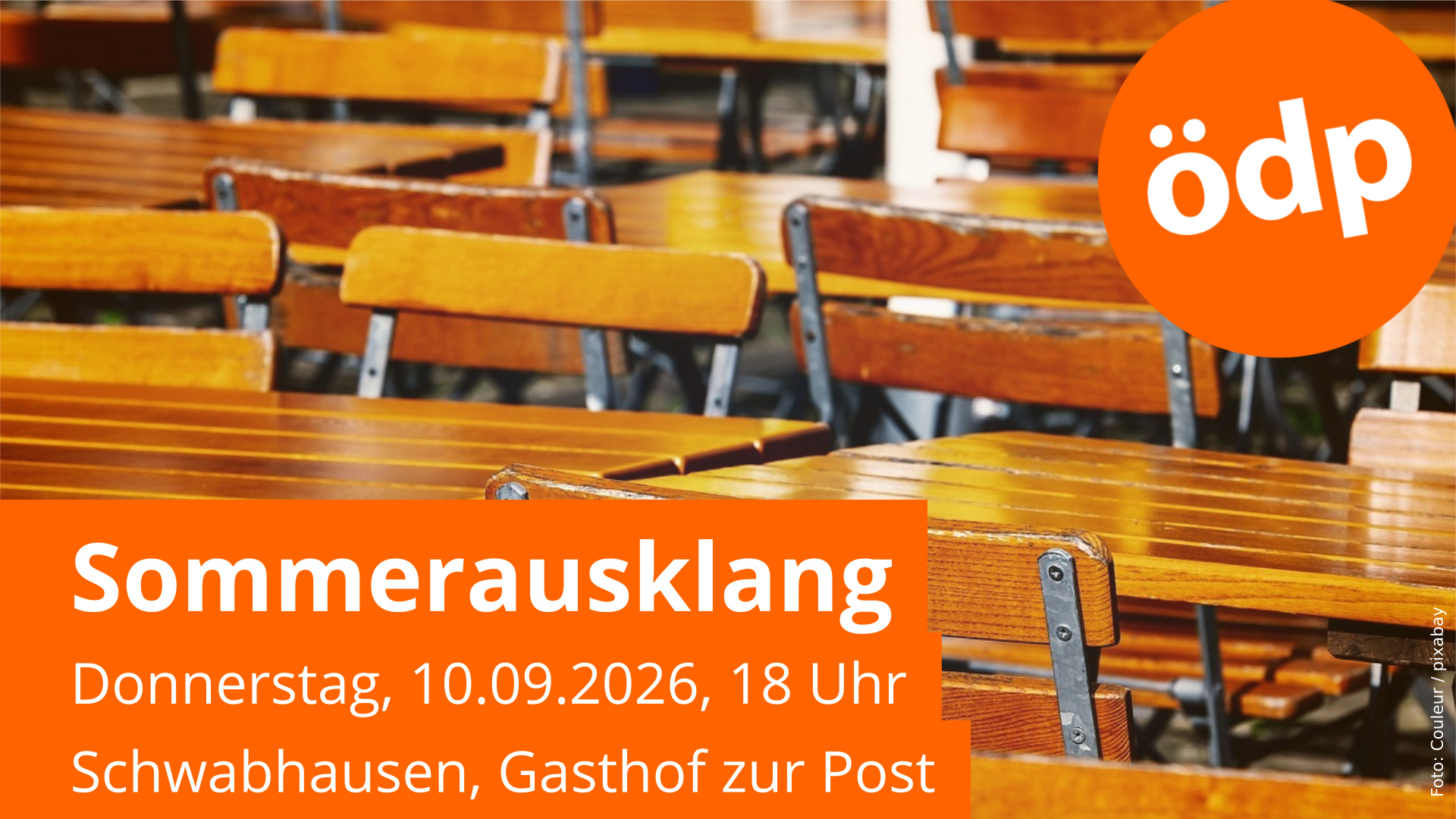 Bild mit Biertischen und Einladung zum Sommerausklang